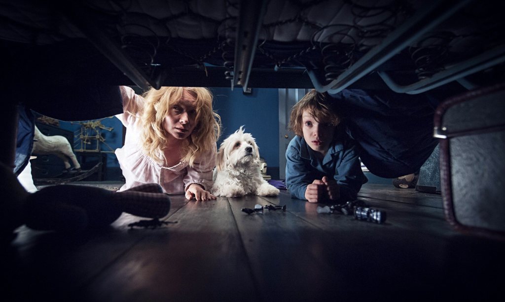 the-babadook-looking-under-bed-images-2015